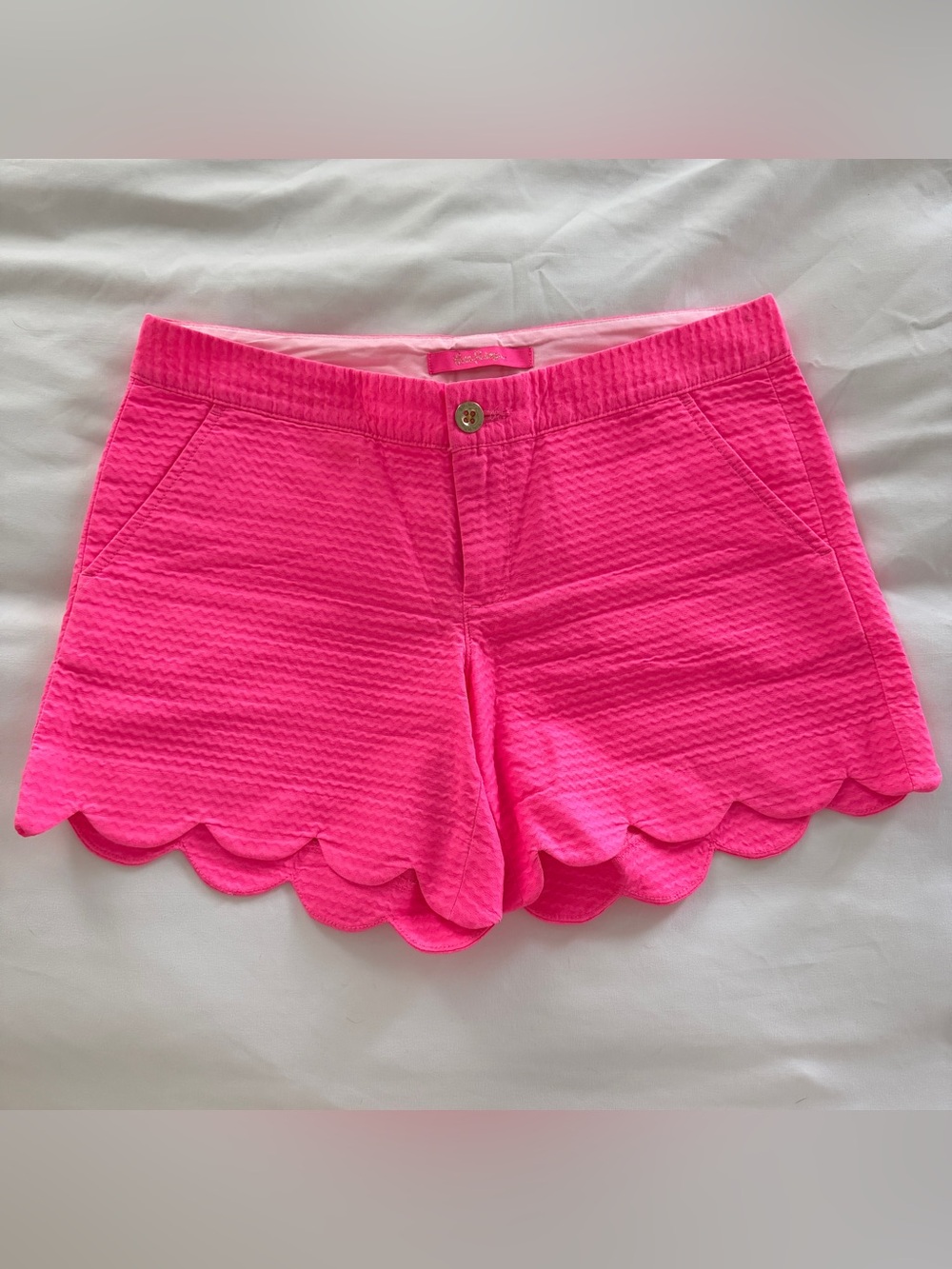 Lilly Pulitzer hot pink buttercup scalloped shorts